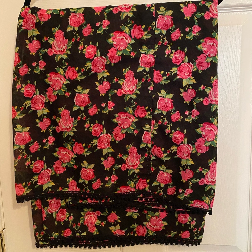 Betsey Johnson Infinity Scarf hot pink black floral rose
